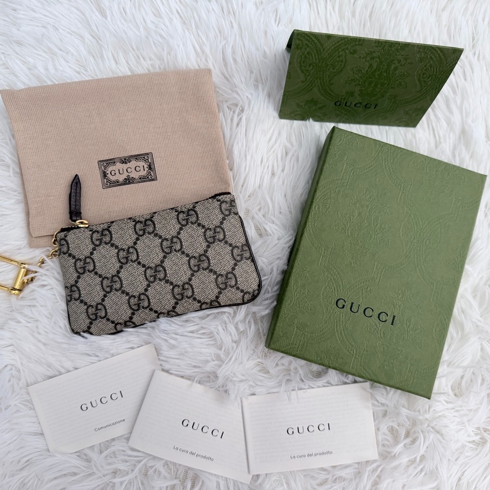 Gucci Beige and Dark Brown GG Supreme Key Pouch
